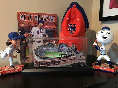 Display Cases & Accessories